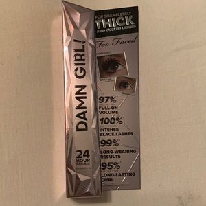Damn Gurl Mascara